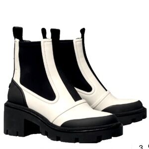 Tory Burch Chelsea Stylish Black and Ivory 
Lug-Sole Women's Boots